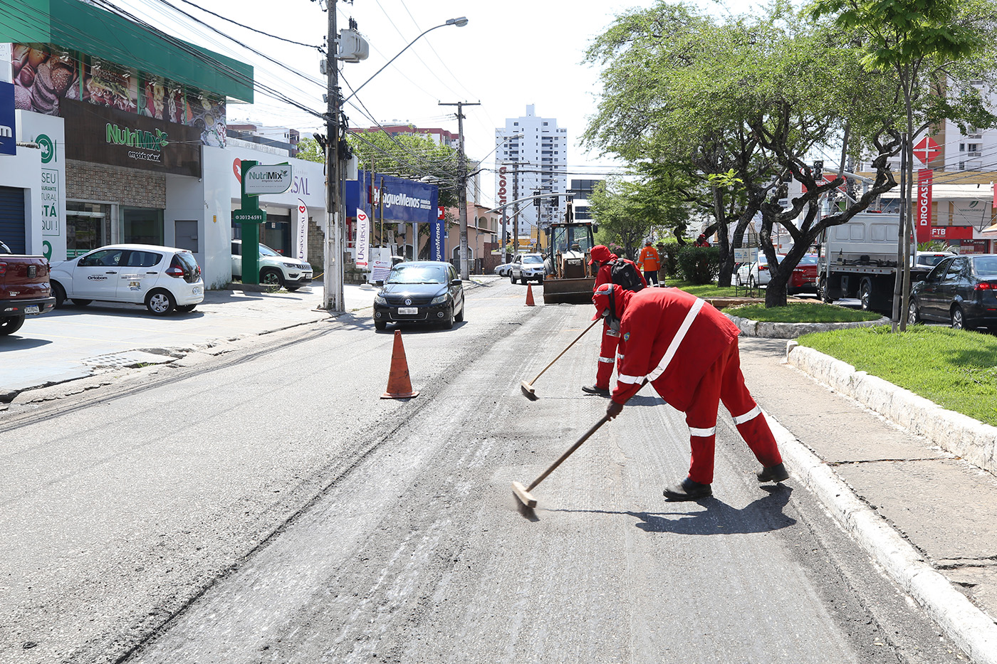 Recapeamento da Francisco Porto gera expectativas de melhoria da fluidez do trânsito - SMTT Aracaju